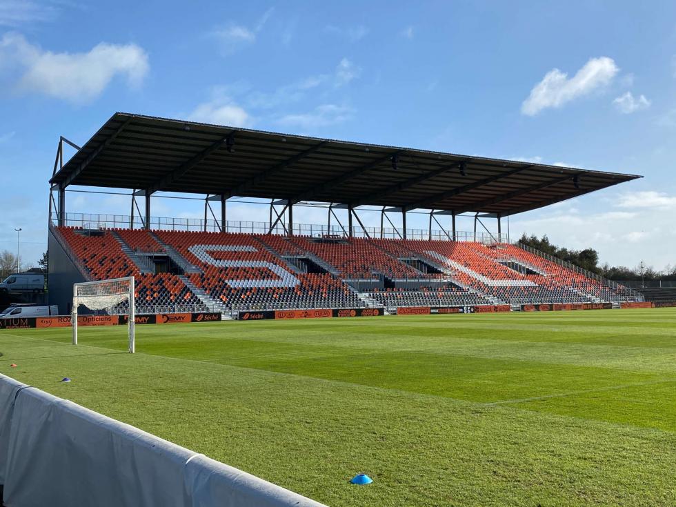 stade Francis Le Basser Laval Tribune Modulaire Stade 4508 places