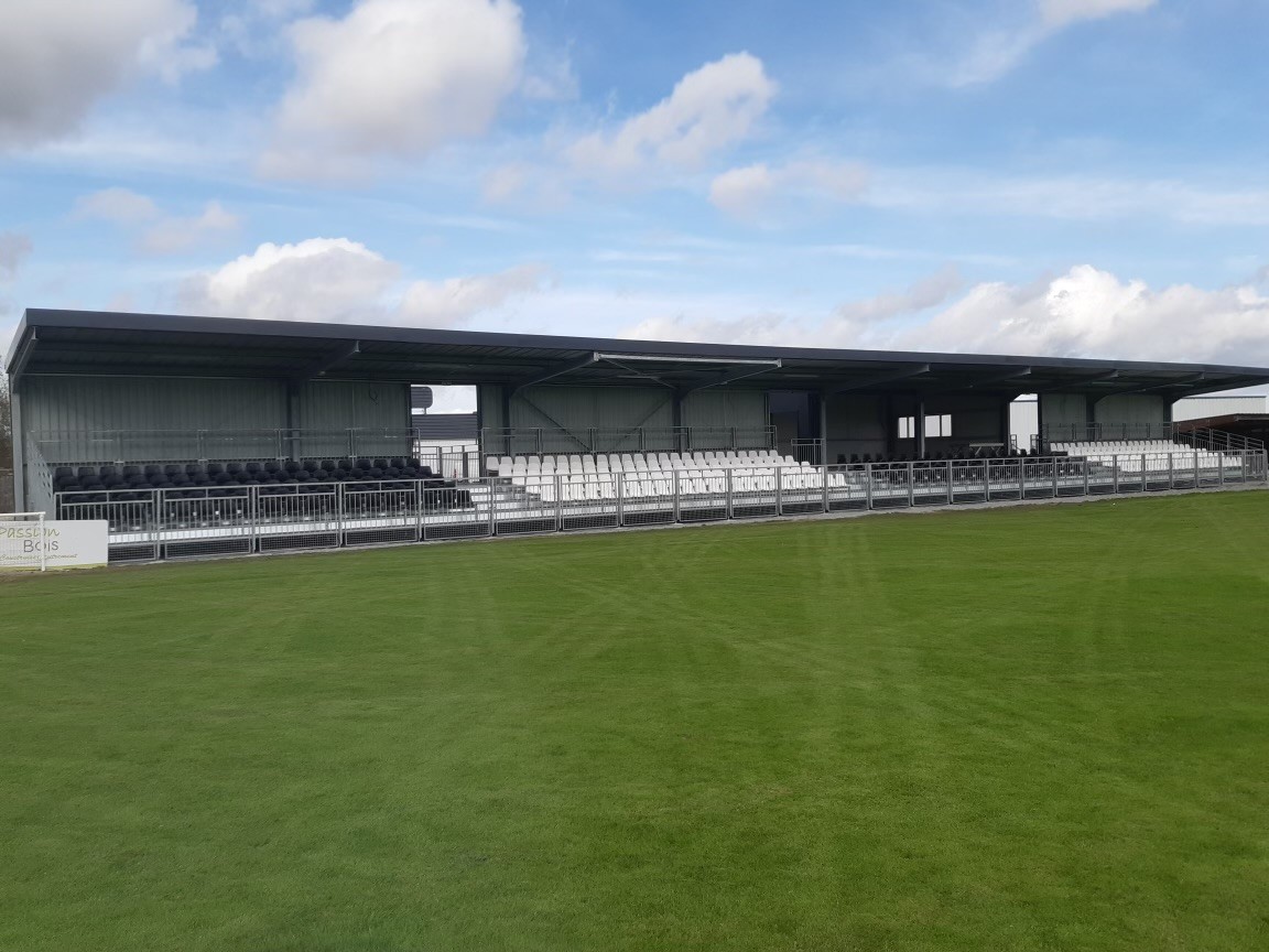 Chateaubriant Stade Winston Churchill 392 places Tribune modulaire