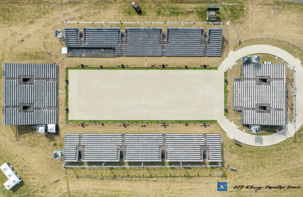 4 tribunes modulaires évènementielles Cadre Noir Pontorson Mont Saint Michel 5104 places