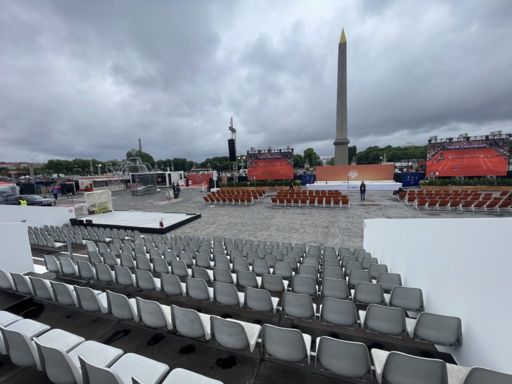 tribunes de location pour fan zone Rolland Garros place de la Concorde