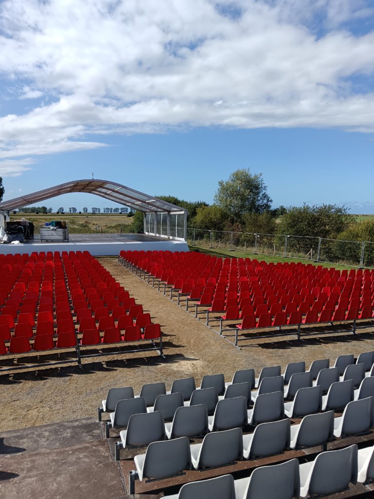 installation de tribune de location en Normandie pour évènement culturel