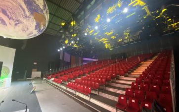 Dunkerque Kursaal/7 tribunes depuis 2024 avec ULMA pour raccordement escaliers échafaudages + régie